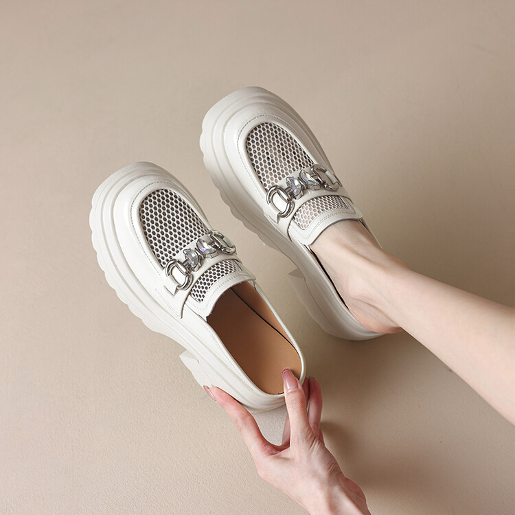 Women's Patent Leather Closed Toe Slippers with Chunky High Heel